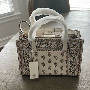 Tory Burch purse
